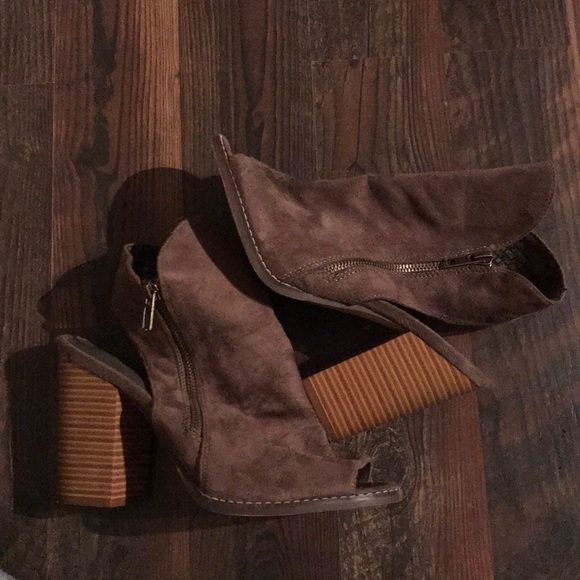 SHOES 👠 - Picture 3 of 3